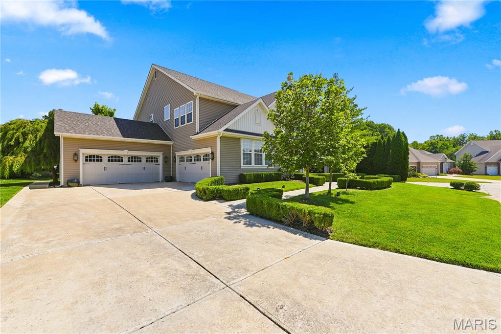 5500 Wooded Creek Drive