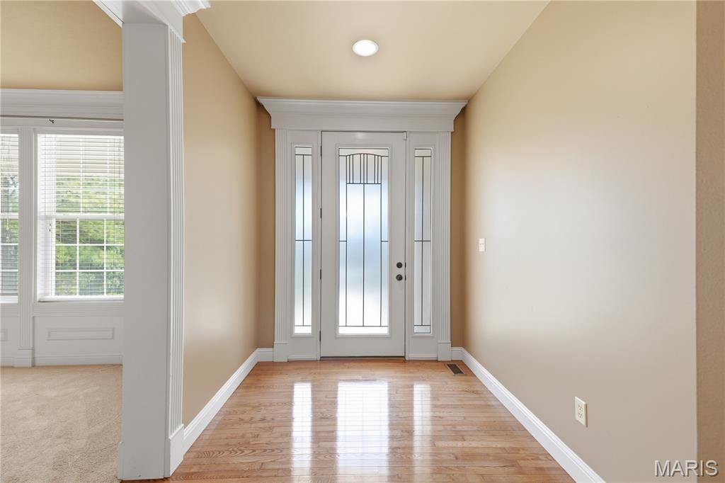 5500 Wooded Creek Drive