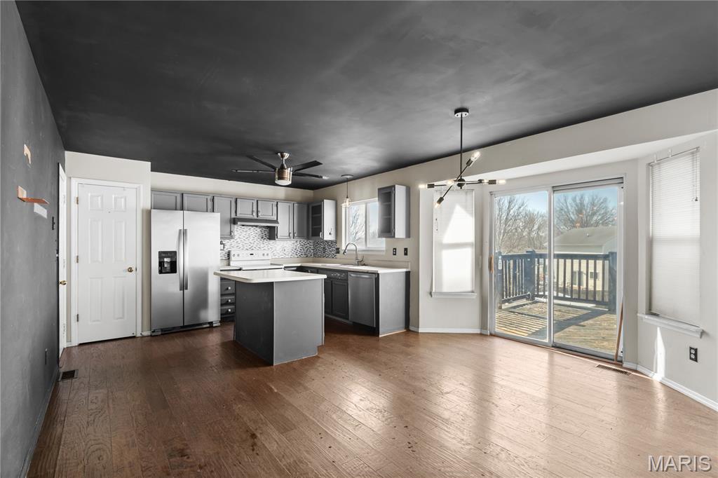 Royallsprings #4 - Residential