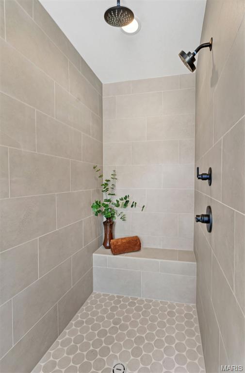 Gates Manor - Residential