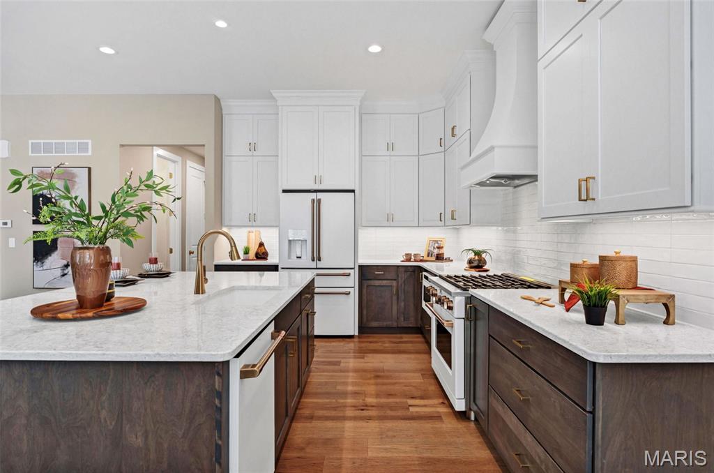 Gates Manor - Residential