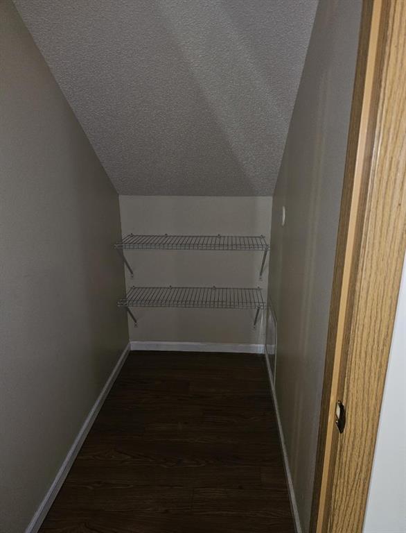 Wentzville, Missouri 63385, United States, 2 Bedrooms Bedrooms, ,3 BathroomsBathrooms,Residential,Pending,133598