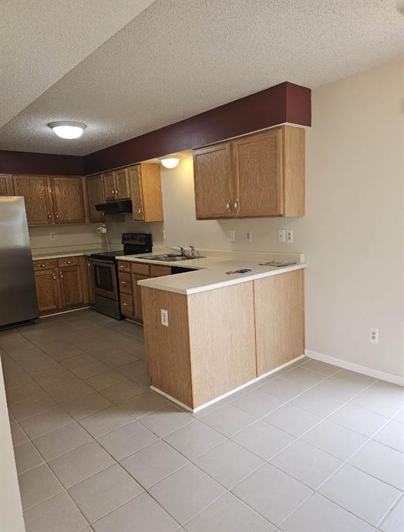 Wentzville, Missouri 63385, United States, 2 Bedrooms Bedrooms, ,3 BathroomsBathrooms,Residential,Pending,133598