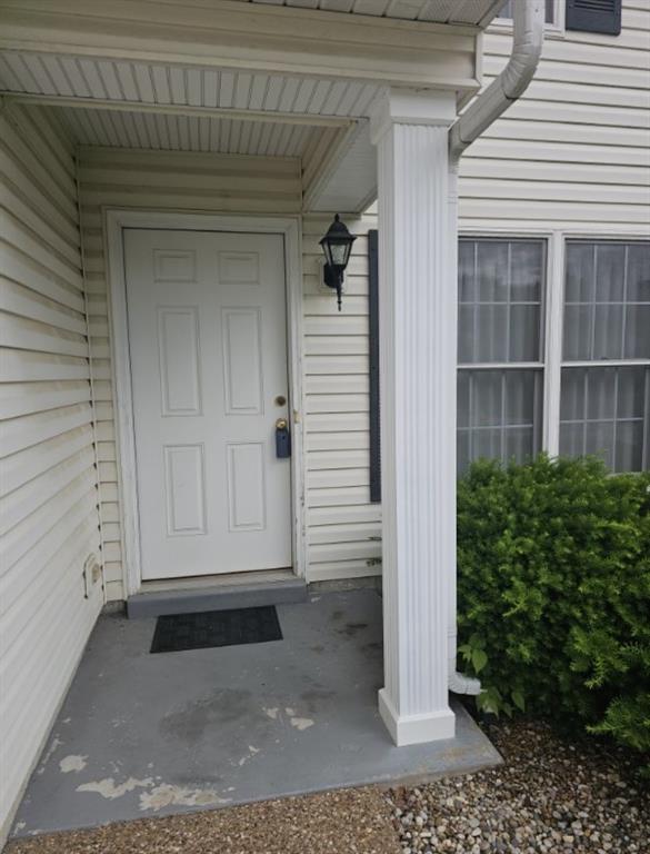 Wentzville, Missouri 63385, United States, 2 Bedrooms Bedrooms, ,3 BathroomsBathrooms,Residential,Pending,133598