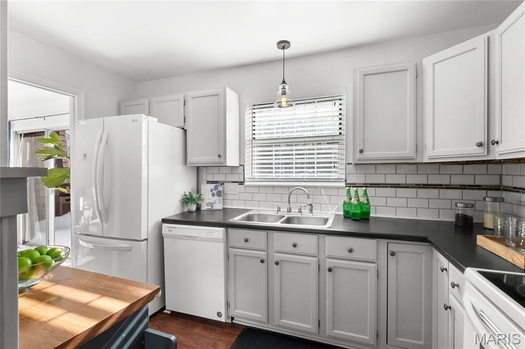 Forum West Condo Sec Ii - Residential