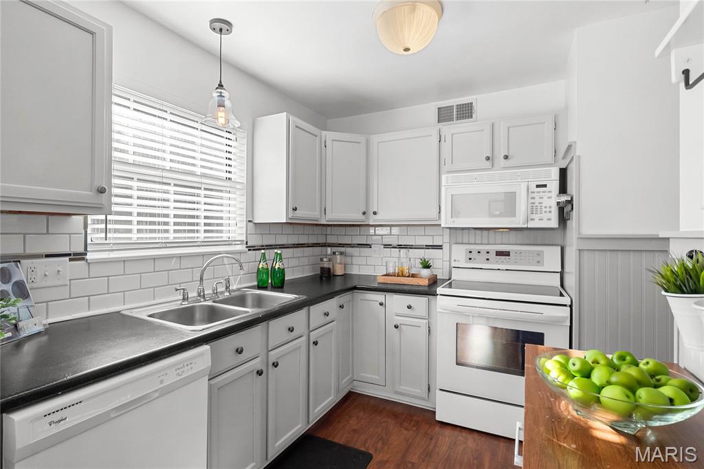 Forum West Condo Sec Ii - Residential