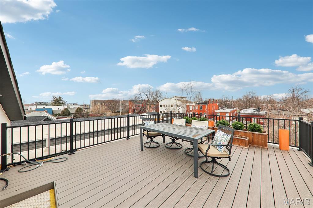 Laclede Race Course Sub - Residential