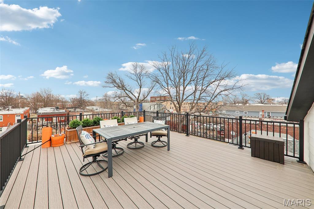 Laclede Race Course Sub - Residential