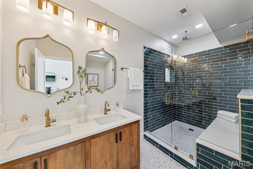 Laclede Race Course Sub - Residential