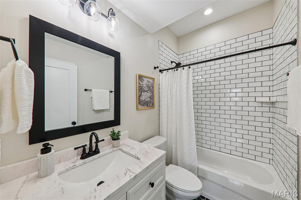 Laclede Race Course Sub - Residential