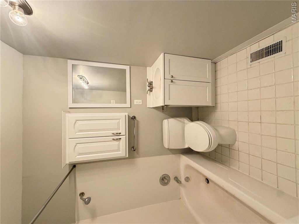 Foxrun 3 - Residential