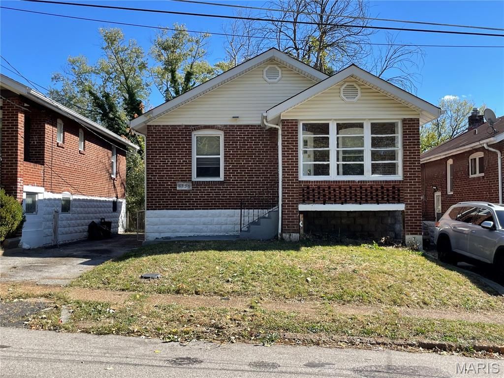 Photo of 8336 College Avenue, Jennings, MO 63136 (MLS # 25073186)