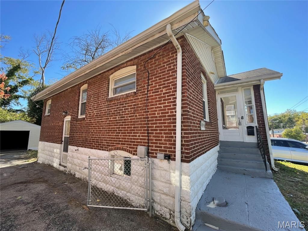 Photo of 8336 College Avenue, Jennings, MO 63136 (MLS # 25073186)