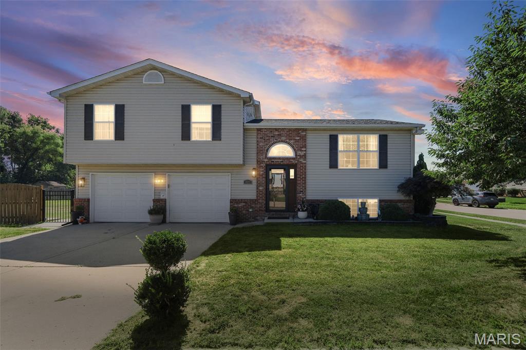 Photo 1 of 49 — 2247 Wildwood Drive, Granite City, IL 62040