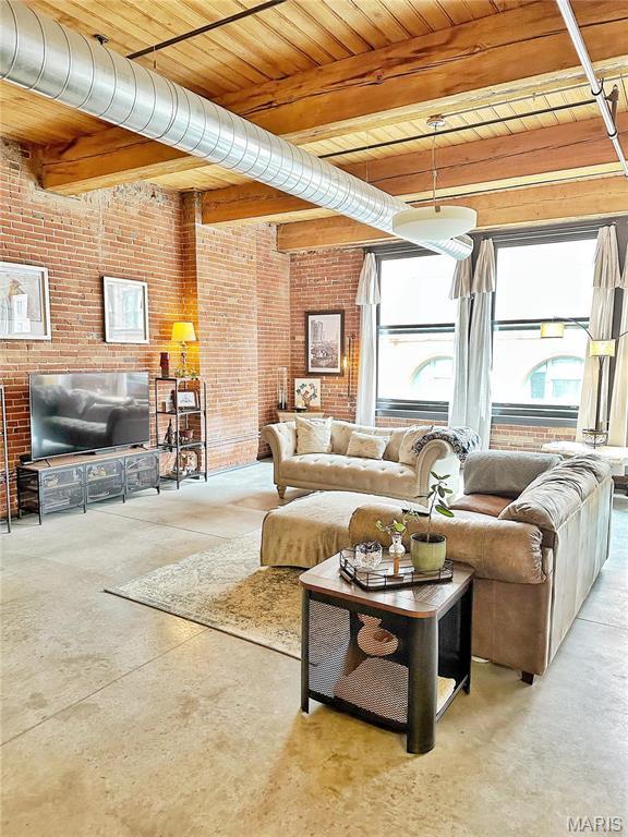 1015 Washington Avenue 402