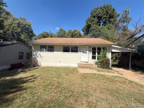 Photo of 309 Midlothian Road, St Louis, MO 63137 (MLS # 26061336)