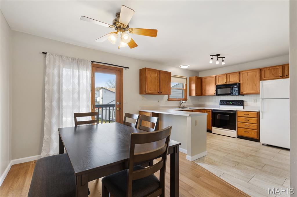 Sherman Meadows Twnhms #3A - Residential