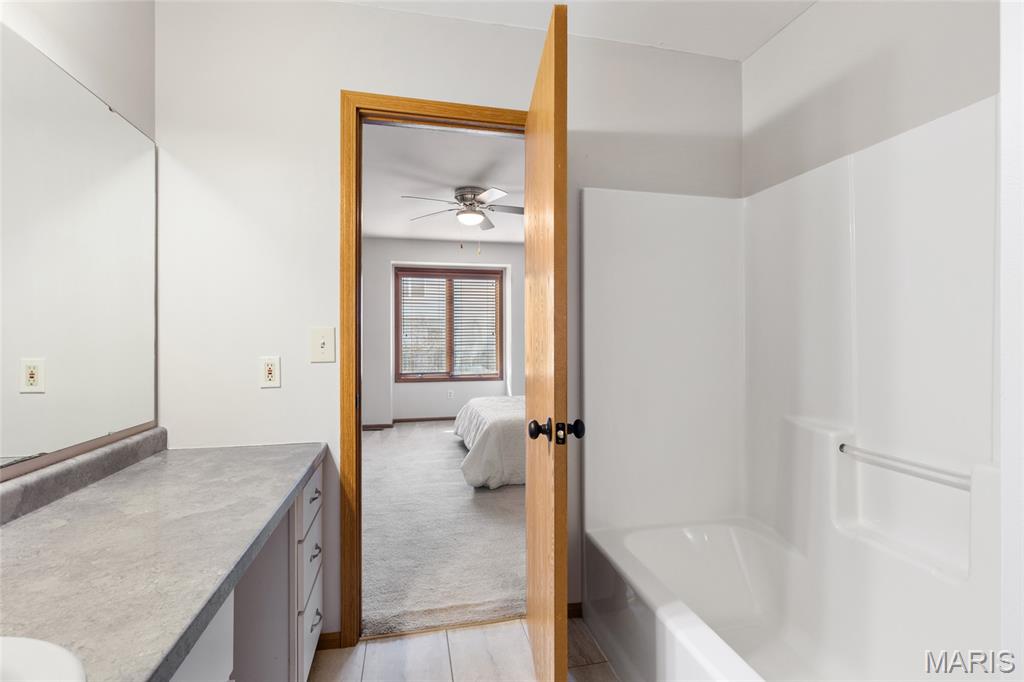 Sherman Meadows Twnhms #3A - Residential