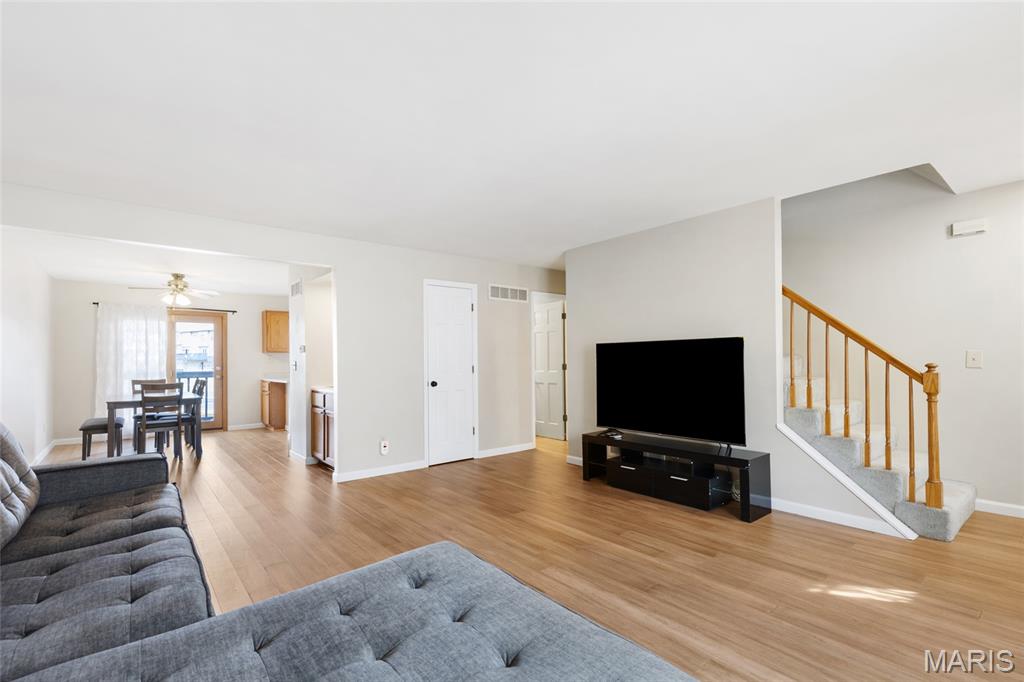 Sherman Meadows Twnhms #3A - Residential