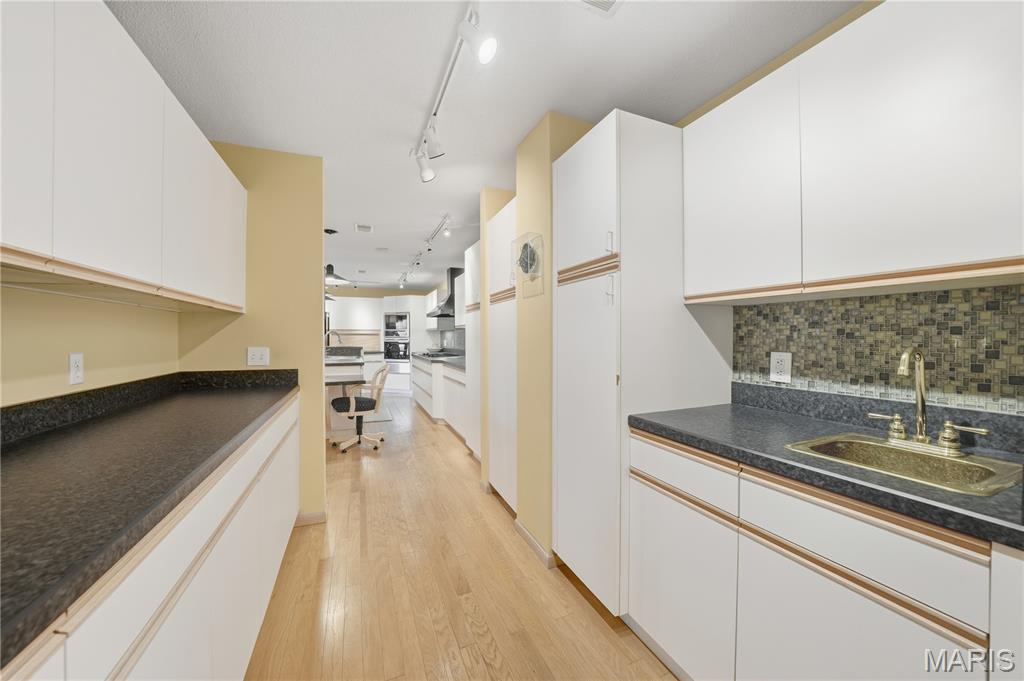 Coeur De Royale Condo Ph Iii - Residential