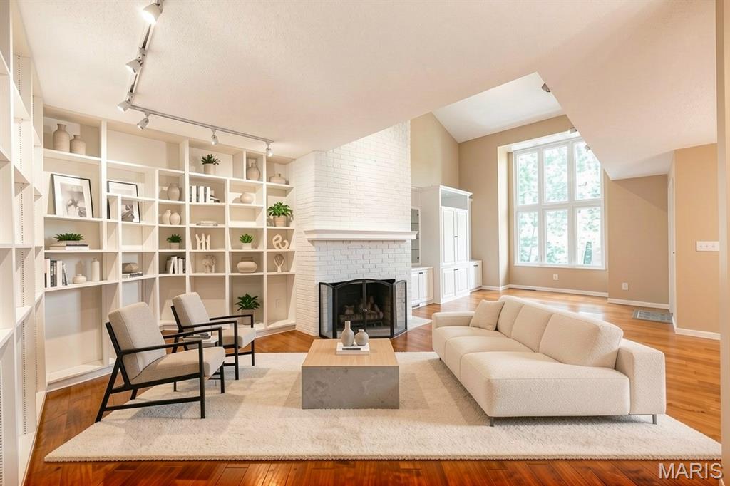 2 Tanewood Court