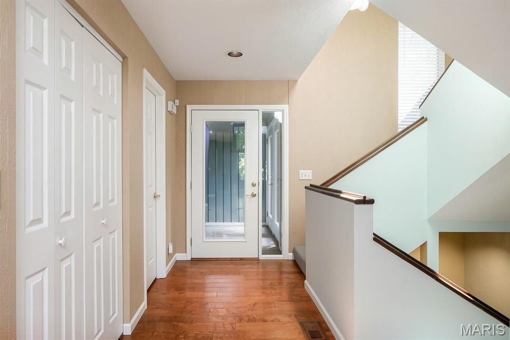2 Tanewood Court