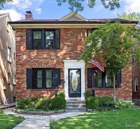 Photo of 6149 Marwinette Avenue, St Louis, MO 63116 (MLS # 26001898)