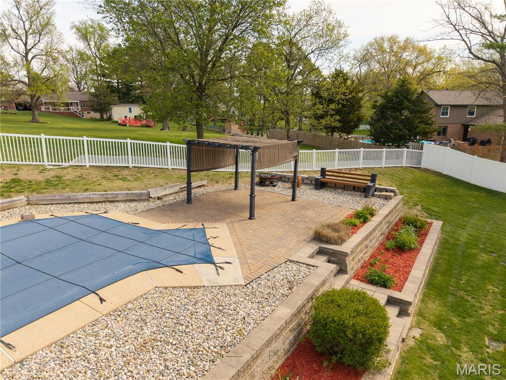 Saddle Ridge - Residential