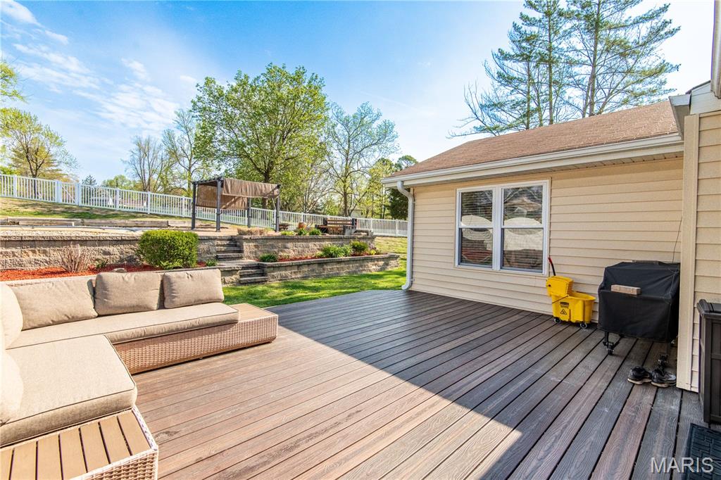 Saddle Ridge - Residential