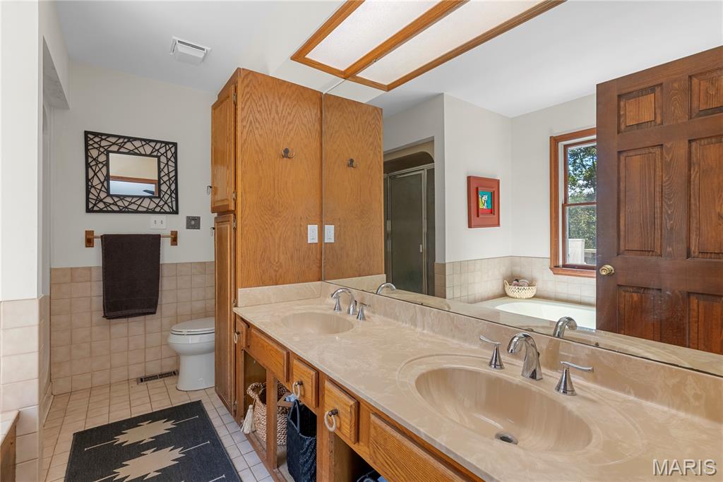 Allenton Trails 1 Lt 1 Resub Lts - Residential