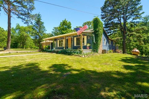 Photo of 19982 State Highway 8, St James, MO 65559 (MLS # 26031079)