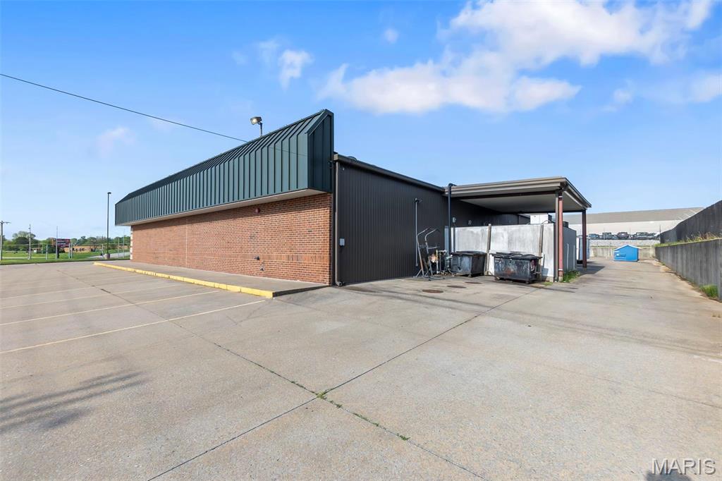 Barton - Commercial Sale