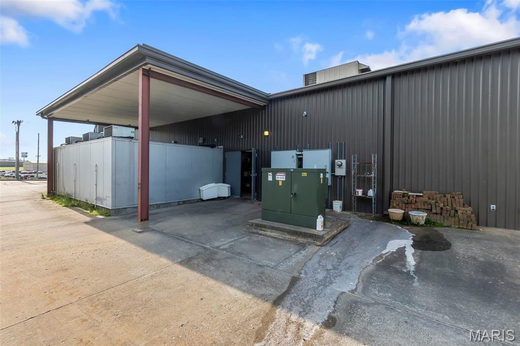 Barton - Commercial Sale