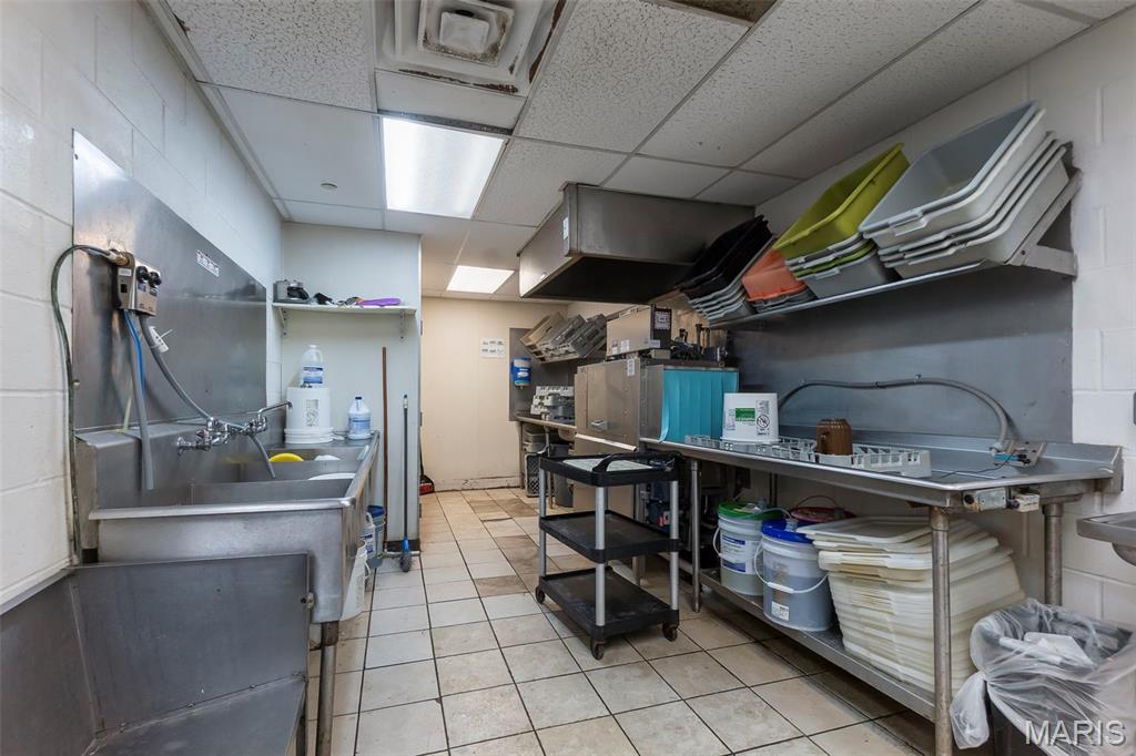 Barton - Commercial Sale