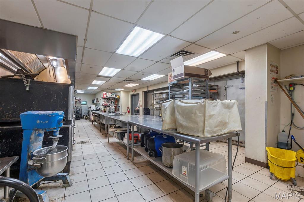 Barton - Commercial Sale