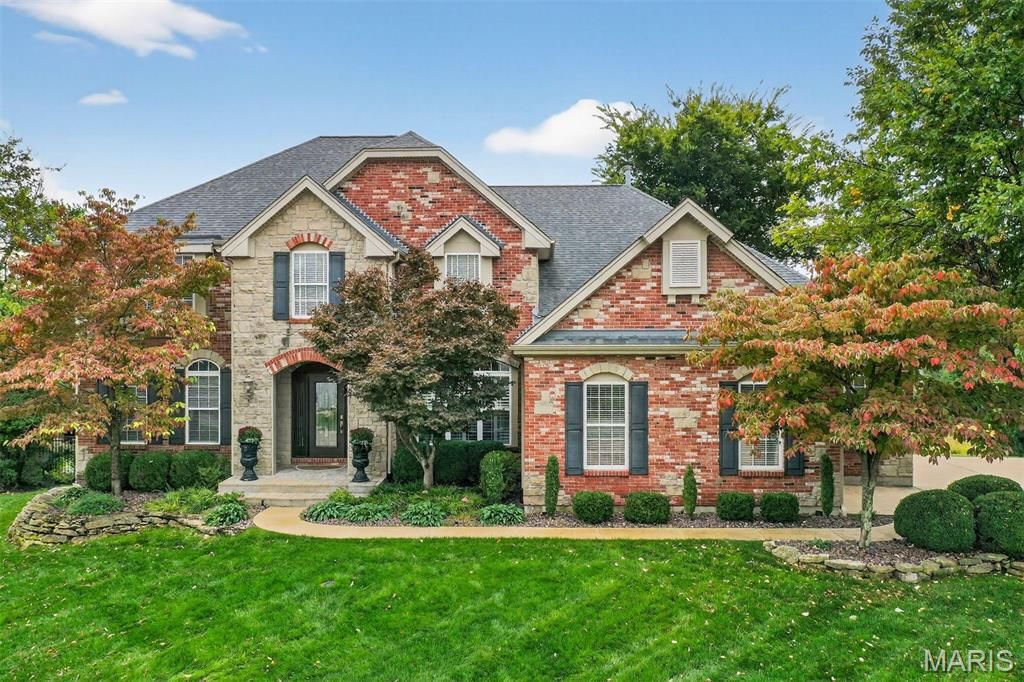 Photo of 9225 Caddyshack Circle, Sunset Hills, MO 63127 (MLS # 25073295)
