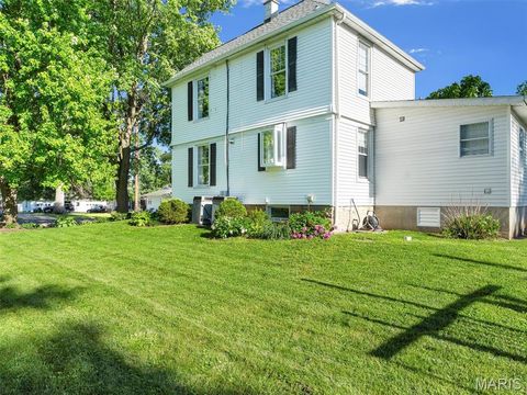 Tiny photo for 411 N Columbus Street, Pacific, MO 63069 (MLS # 26030086)