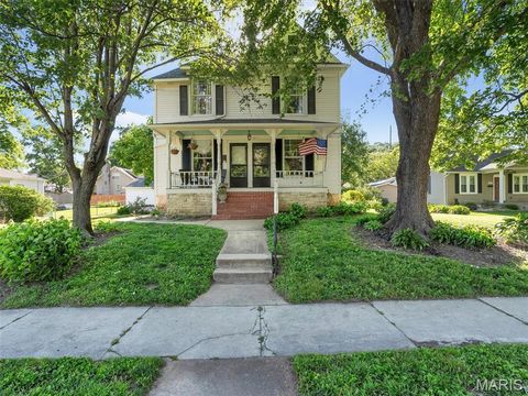 Photo of 411 N Columbus Street, Pacific, MO 63069 (MLS # 26030086)