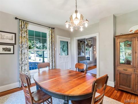 Tiny photo for 411 N Columbus Street, Pacific, MO 63069 (MLS # 26030086)