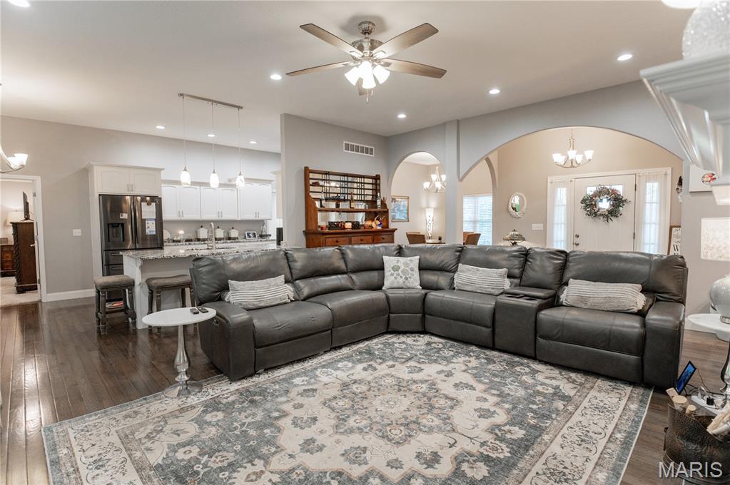 Country Oaks Estate - Residential