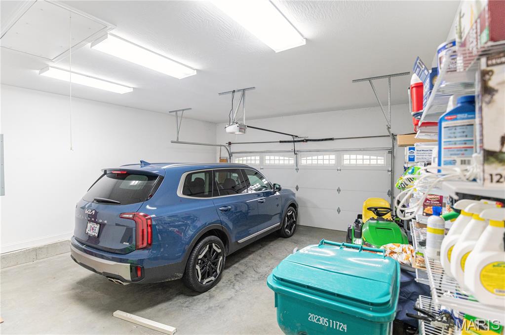 Country Oaks Estate - Residential