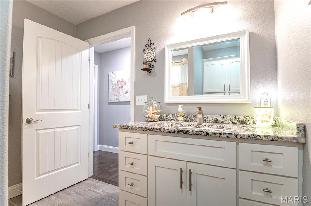 Country Oaks Estate - Residential