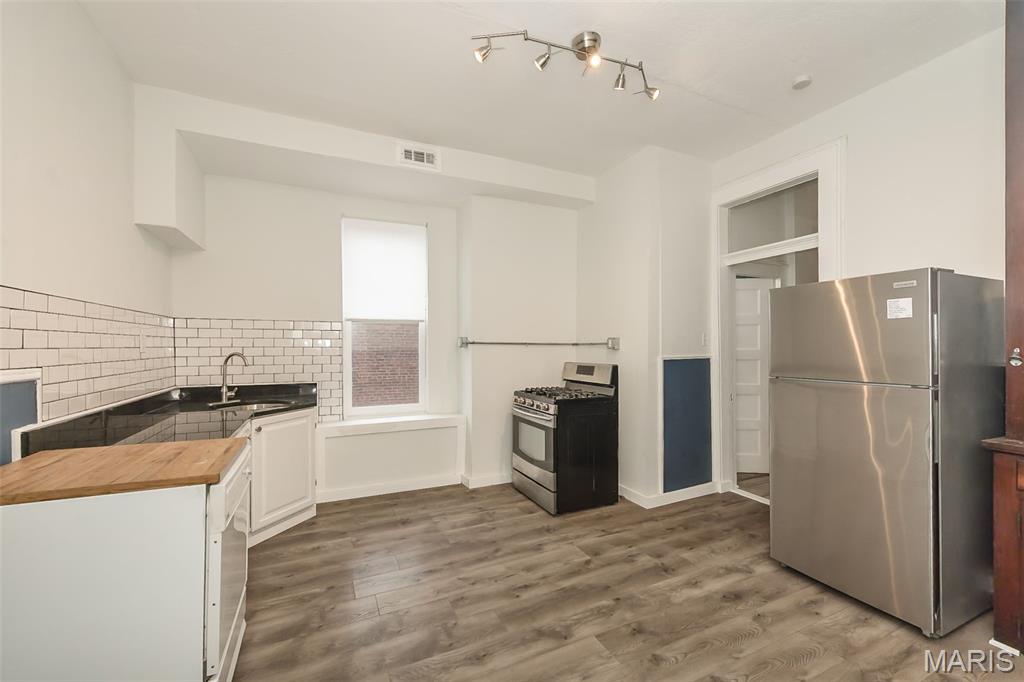 St Louis Commons Add - Residential Income