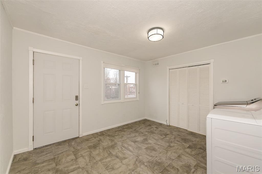 St Louis Commons Add - Residential Income