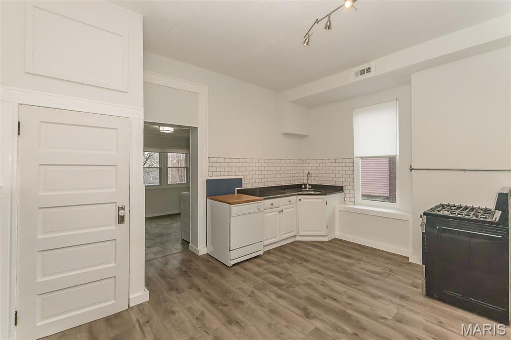 St Louis Commons Add - Residential Income