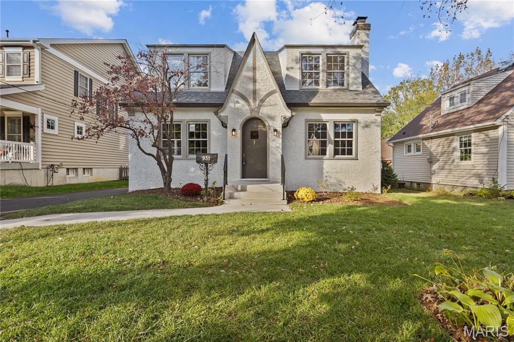 Photo of 931 Brownell Avenue, Glendale, MO 63122 (MLS # 25072679)