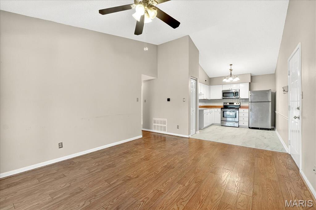 Wildwood, Missouri 63040, United States, 2 Bedrooms Bedrooms, ,2 BathroomsBathrooms,Residential,Active,239288