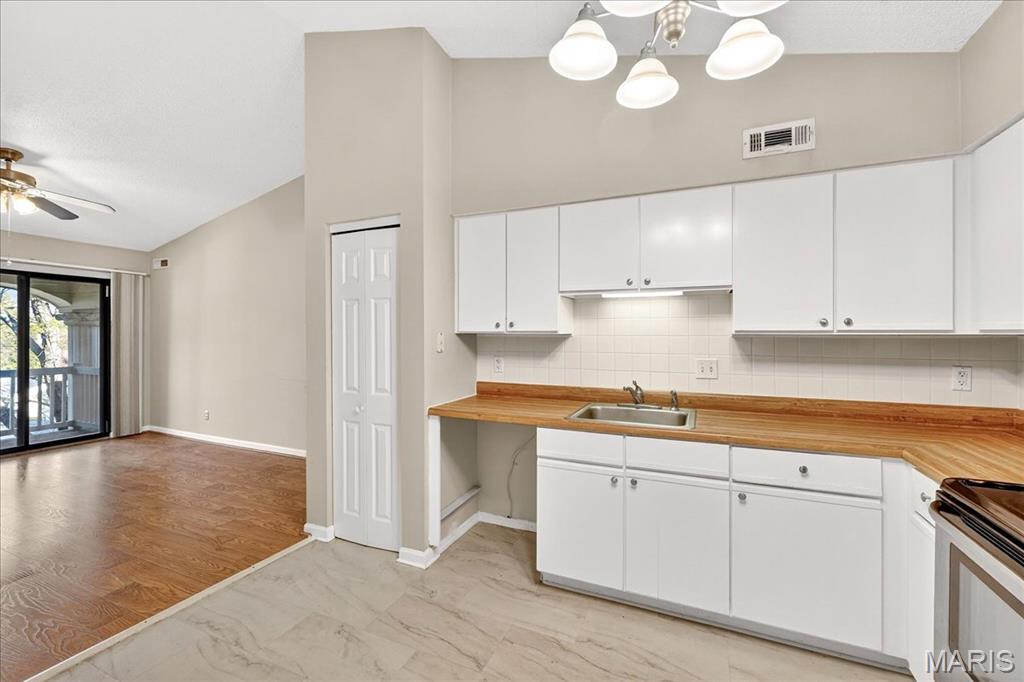 Wildwood, Missouri 63040, United States, 2 Bedrooms Bedrooms, ,2 BathroomsBathrooms,Residential,Active,239288