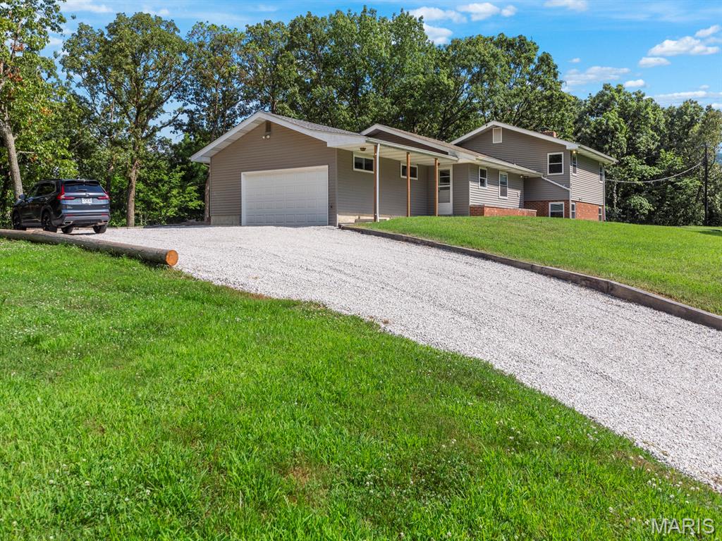 House Springs, Missouri 63051, United States, 3 Bedrooms Bedrooms, ,2 BathroomsBathrooms,Residential,Coming Soon,167318