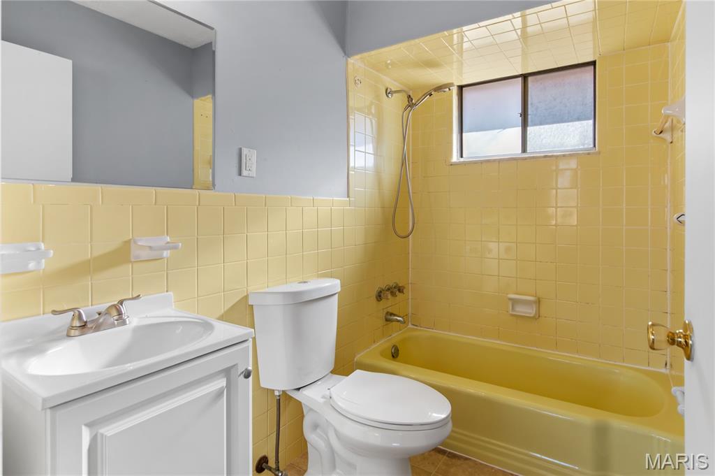 Pasedena Gardens #3 - Residential Lease